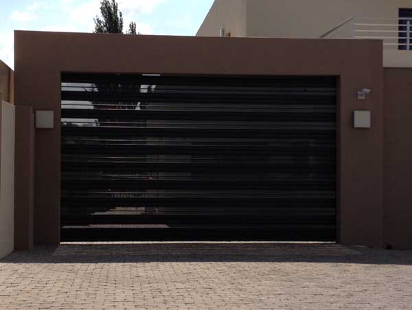 Modern-Garage-Doors-San-Antonio